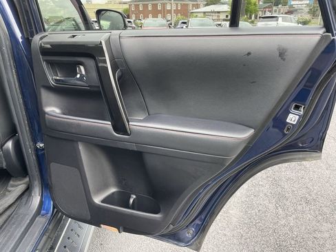 Used 2020 Toyota 4Runner TRD Off-Road Premium w/ Moonroof Package AWD/4WD image 24