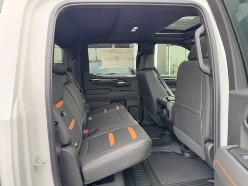 New 2026 GMC Sierra 1500 AT4 w/ Technology Package image 7