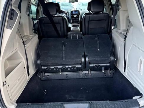 Used 2012 Chrysler Town & Country Touring-L w/ Entertainment Group #2 image 25