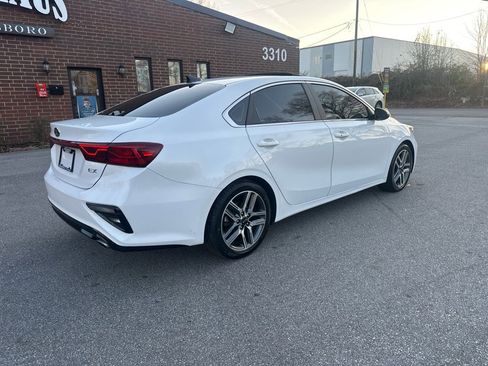 Used 2021 Kia Forte EX image 7