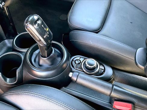 Used 2024 MINI Cooper S image 15