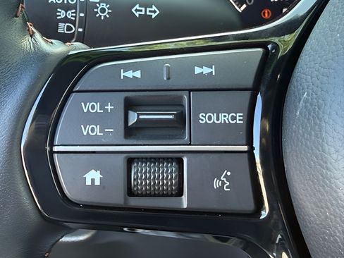 Certified 2025 Honda HR-V Sport image 16