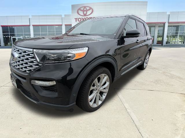 Used 2022 Ford Explorer Platinum w/ Equipment Group 601A AWD/4WD image 39