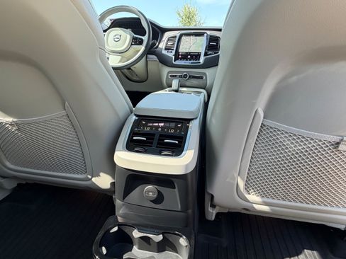 Certified 2025 Volvo XC90 T8 Plus w/ Protection Package Premier AWD/4WD image 15