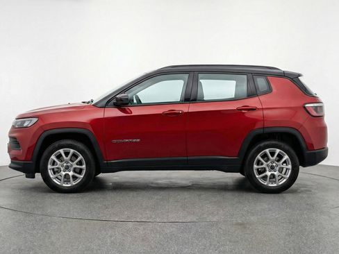 Used 2025 Jeep Compass Limited AWD/4WD image 5