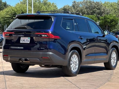 Certified 2025 Toyota Grand Highlander AWD Hybrid image 4