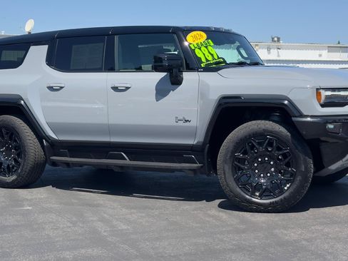 Used 2026 GMC Hummer EV SUV AWD/4WD image 2