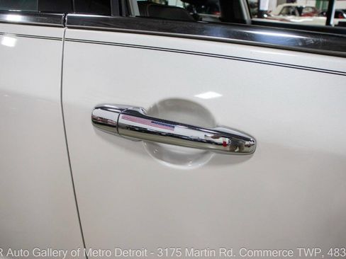 Used 2012 Lincoln MKZ FWD image 40