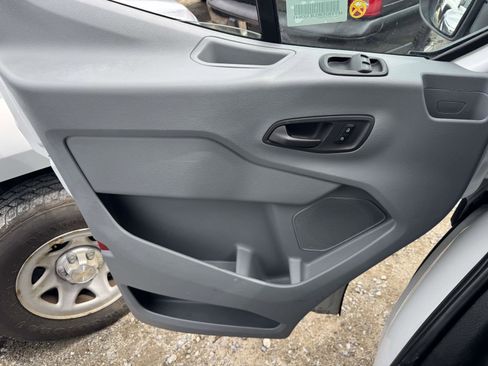 Used 2018 Ford Transit 250 148 Medium Roof RWD image 14