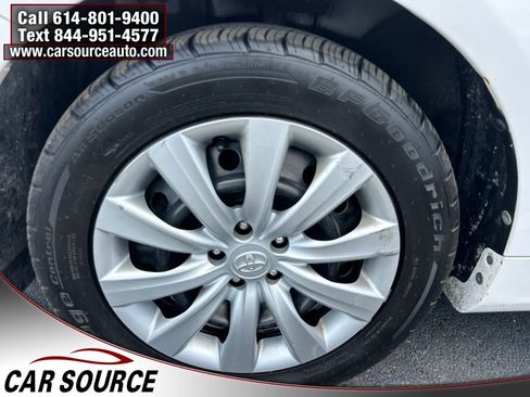 Used 2012 Toyota Corolla LE FWD image 10