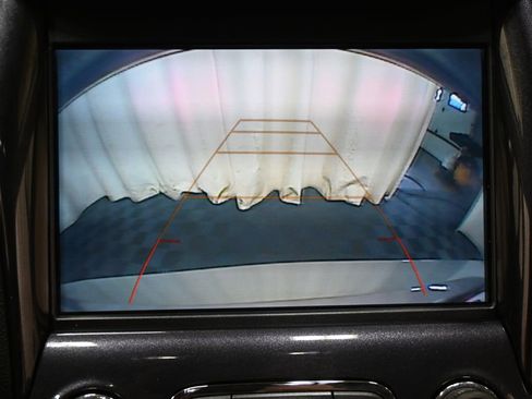 Used 2018 Chevrolet Impala LT FWD image 14