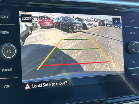 Used 2022 Volkswagen Atlas SE image 27