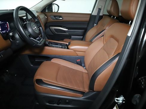 Certified 2024 Nissan Pathfinder Platinum AWD/4WD image 22