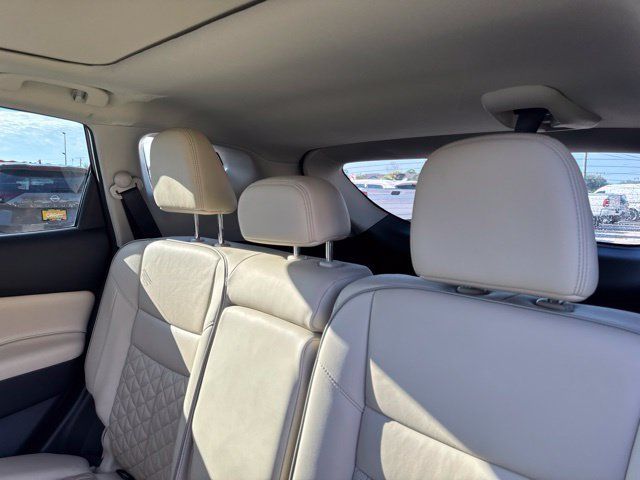 Used 2020 Nissan Murano Platinum FWD image 20