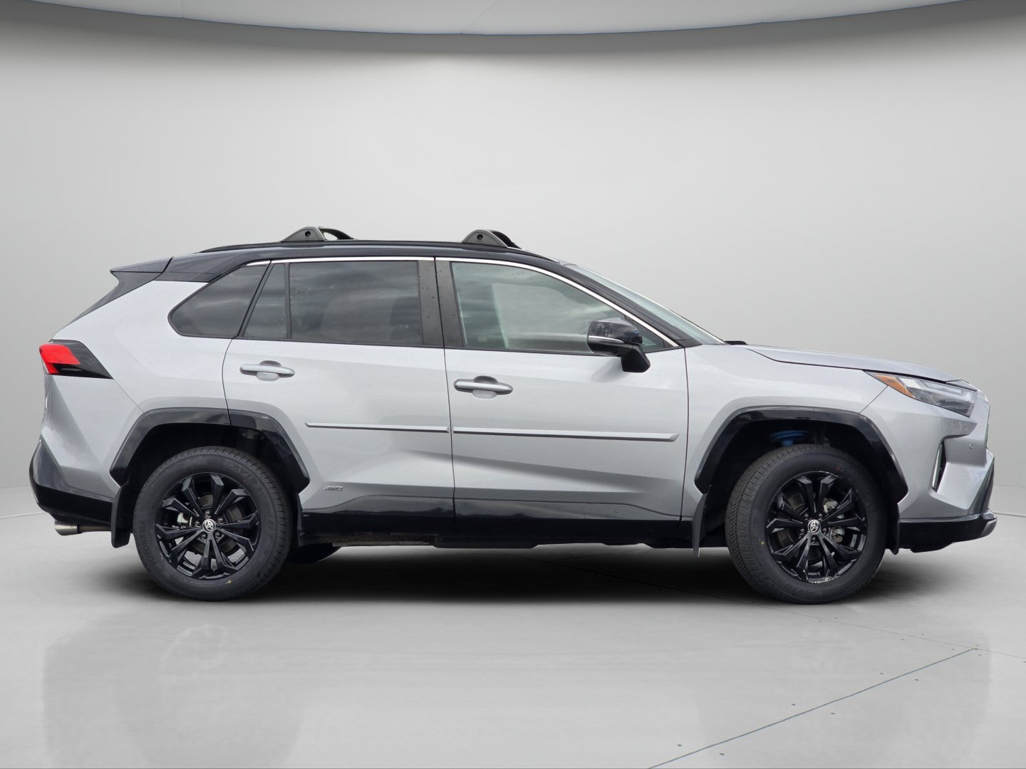 Used 2024 Toyota RAV4 XSE w/ Advanced Technology Package AWD/4WD image 28