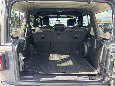 Certified 2021 Jeep Wrangler Unlimited Rubicon w/ Xtreme Recon 35" Tire Package image 7