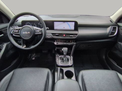 Certified 2024 Kia Seltos EX AWD/4WD image 4
