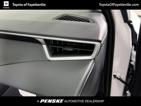 Used 2026 Toyota Corolla LE FWD image 9