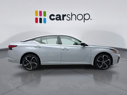 Used 2023 Nissan Altima 2.5 SR AWD/4WD image 6