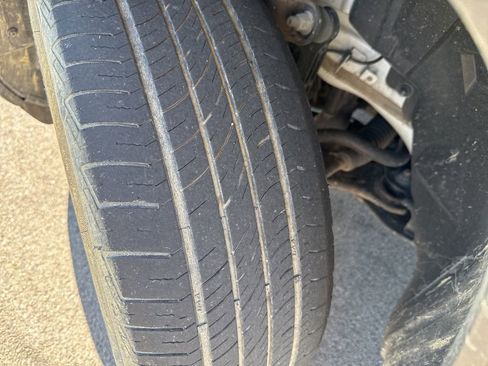 Used 2016 Jeep Renegade Latitude image 9