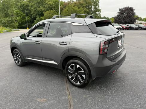Used 2026 Nissan Kicks SV w/ Cold Weather Package AWD/4WD image 7
