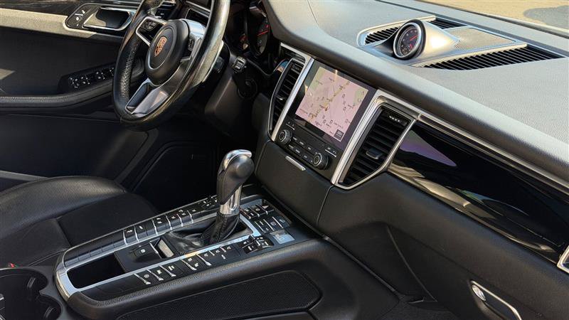 Used 2017 Porsche Macan S AWD/4WD image 40