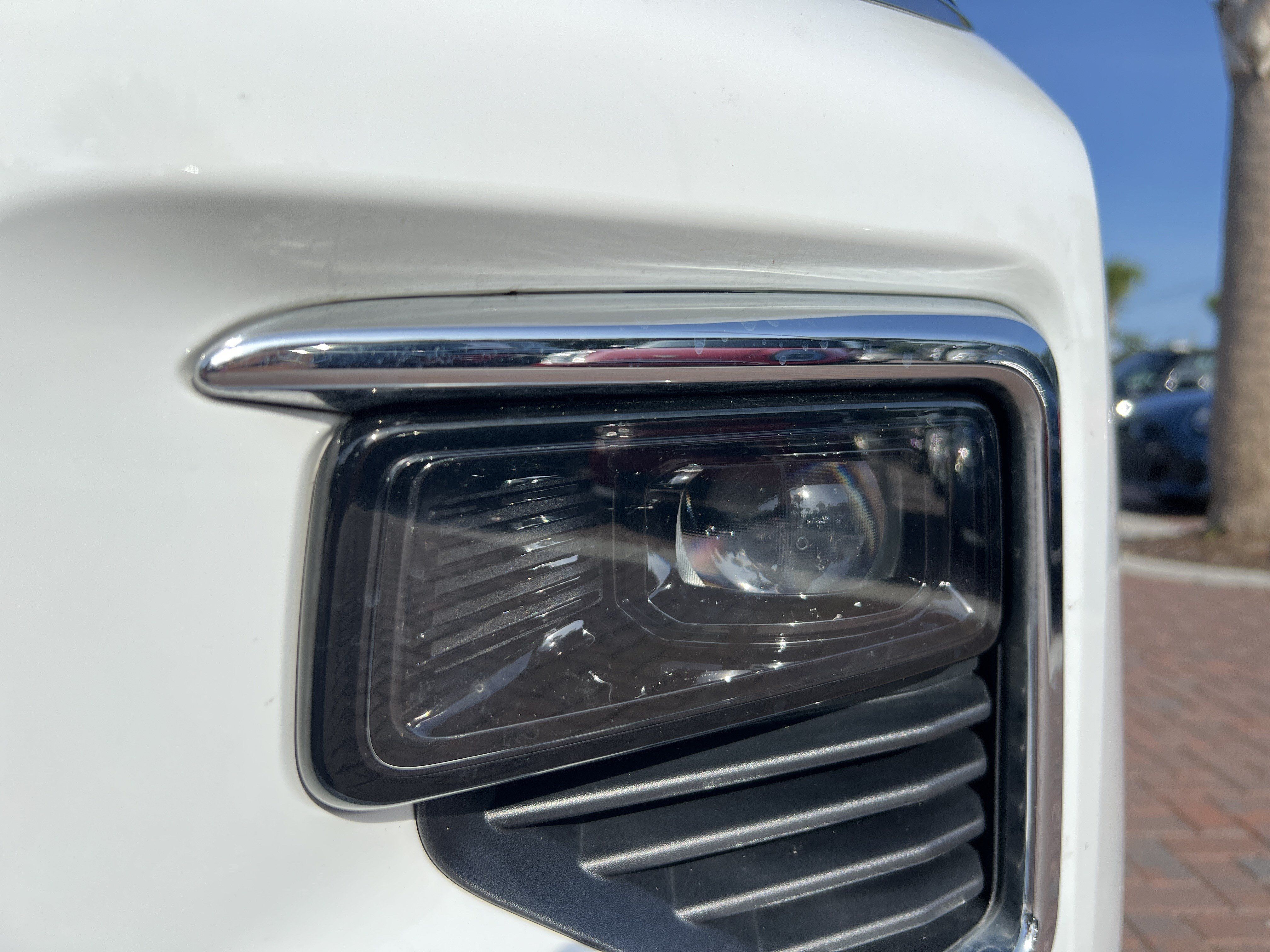 Used 2025 Chevrolet Traverse LT FWD image 6