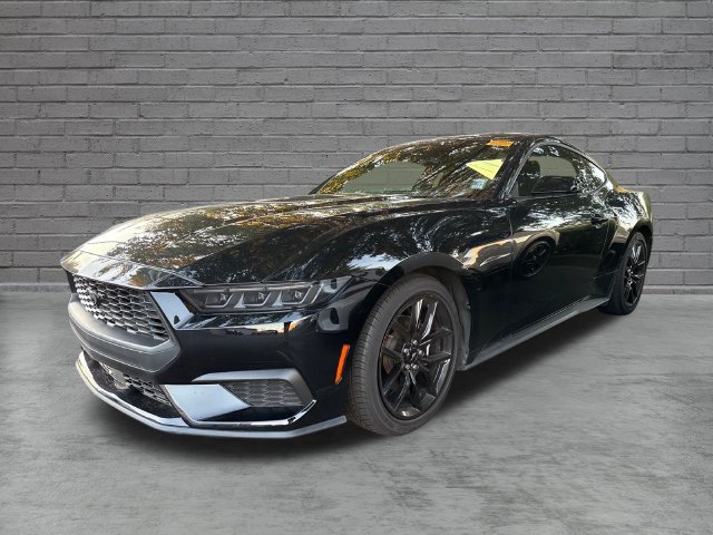 Used 2024 Ford Mustang Coupe RWD image 9