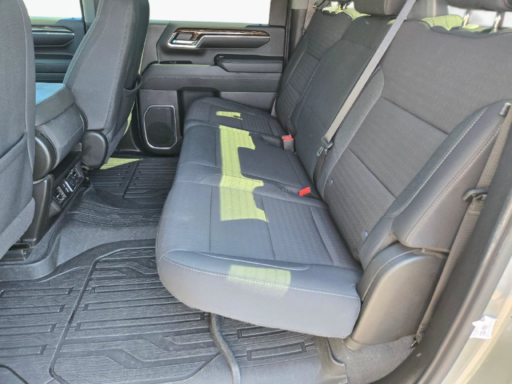 Used 2024 GMC Sierra 2500 SLE w/ SLE Value Package; AWD/4WD image 17
