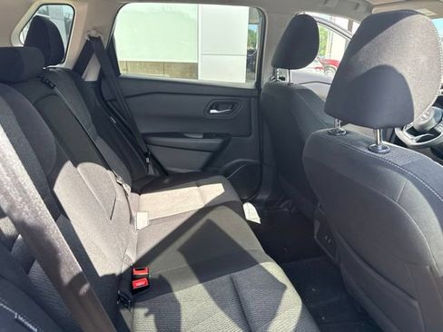 Used 2024 Nissan Rogue SV AWD/4WD image 28