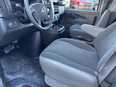 Used 2024 Chevrolet Express 2500 w/ Driver Convenience Package image 14
