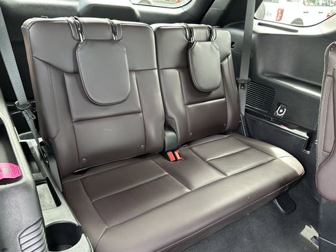 Used 2025 Ford Explorer Platinum w/ LUX Leather Package image 22