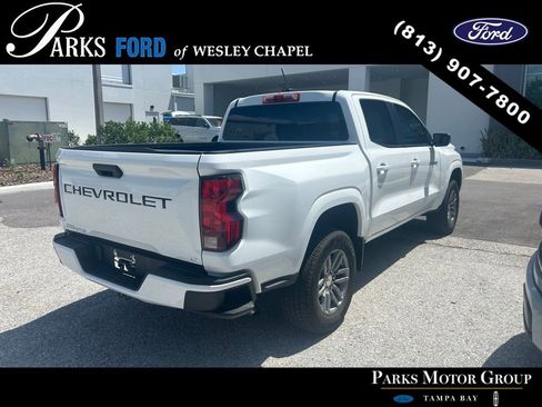 Used 2024 Chevrolet Colorado LT RWD image 6