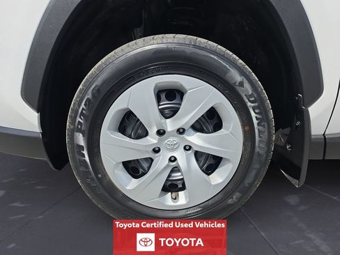 Certified 2023 Toyota RAV4 LE AWD/4WD image 16