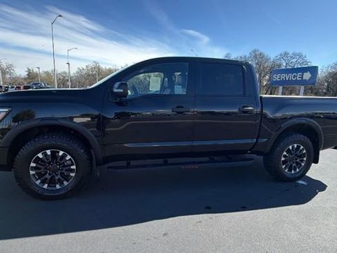 Used 2023 Nissan Titan PRO-4X w/ Pro-4x Convenience Package image 7
