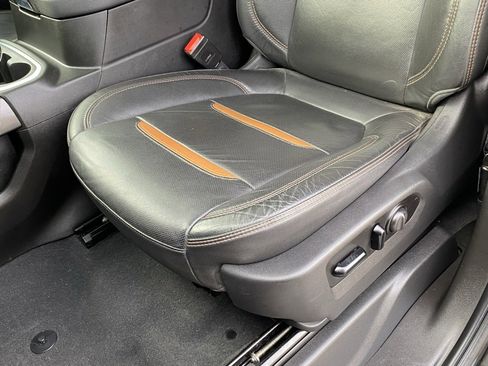 Used 2021 GMC Sierra 1500 AT4 w/ AT4 Premium Package image 23