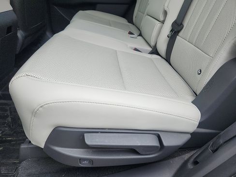 Used 2025 Hyundai Santa Fe SEL AWD/4WD image 26