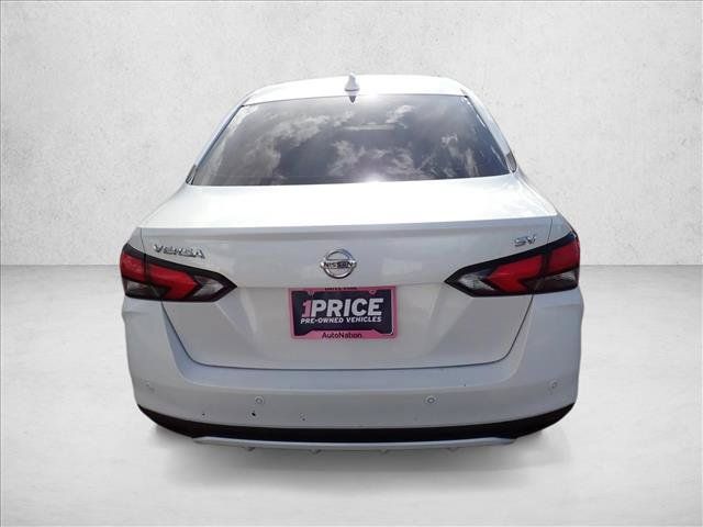 Used 2021 Nissan Versa SV FWD image 3