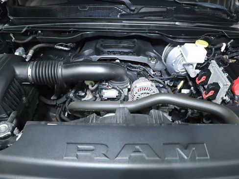 Used 2019 RAM 1500 Big Horn AWD/4WD image 35