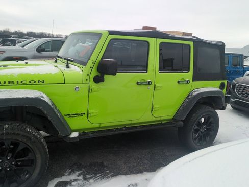 Used 2013 Jeep Wrangler Unlimited Rubicon w/ Connectivity Group image 7