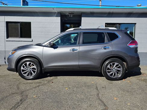 Used 2016 Nissan Rogue SL image 3