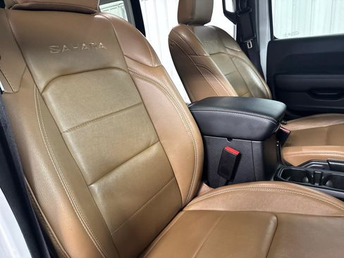 Used 2023 Jeep Wrangler Unlimited Sahara w/ Cold Weather Group AWD/4WD image 14