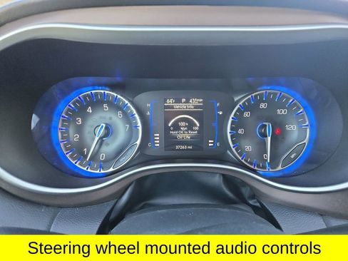 Used 2024 Chrysler Voyager LX FWD image 23