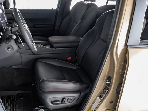 Used 2025 Lexus GX 550 image 29