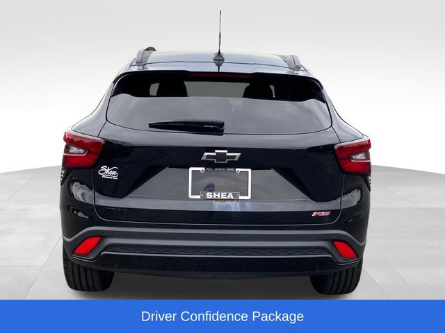 Used 2025 Chevrolet Trax RS w/ Driver Confidence Package FWD image 4
