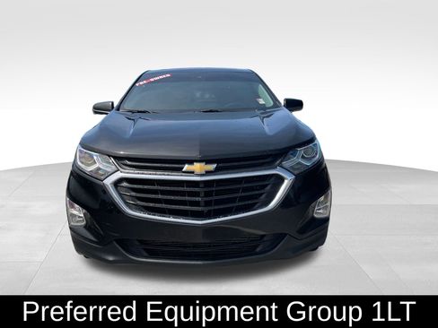 Used 2020 Chevrolet Equinox LT image 2