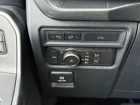 Certified 2022 Ford F150 XLT w/ Equipment Group 302A High image 21