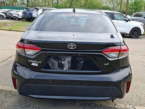 Used 2022 Toyota Corolla LE FWD image 5