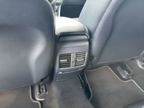 Used 2018 Mercedes-Benz GLA 250 image 21