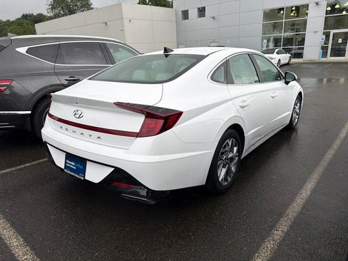 Certified 2023 Hyundai Sonata SEL w/ Cargo Package FWD image 3